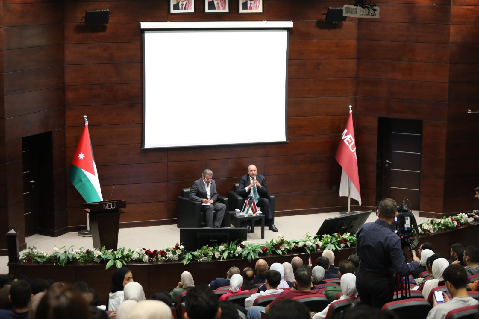 f6bc686f-5793-4ba7-9e18-34e2283535aa